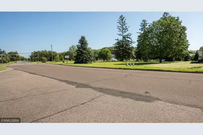 2364 St Andrews Drive, Altoona, WI 54720 - Photo 7