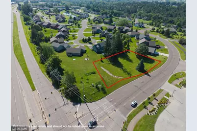 2364 St Andrews Drive, Altoona, WI 54720 - Photo 11