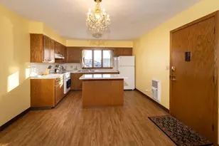 813 N 6th Ave N, Fargo, ND 58102 - Photo 5