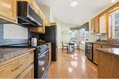 178 Wedgewood Drive, Mahtomedi, MN 55115 - Photo 11