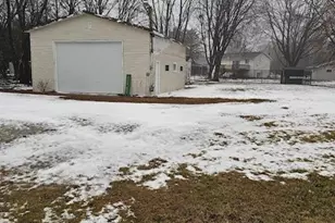 15 N Airport Rd, Dodge Center, MN 55927 - Photo 1