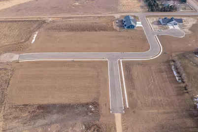 113 Bluestem Drive, Blue Earth, MN 56013 - Photo 5