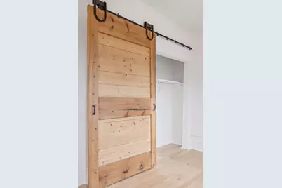 2125 Harriet Avenue, Minneapolis, MN 55405 - Photo 37