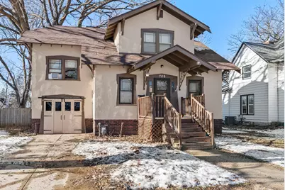 709 10th Street NE, Austin, MN 55912 - Photo 1