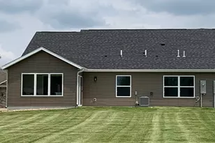 2834 Meadowview Ln NE, Owatonna, MN 55060 - Photo 5