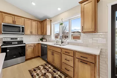 2834 Meadowview Lane NE, Owatonna, MN 55060 - Photo 9