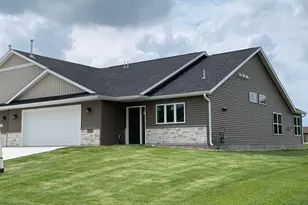 2834 Meadowview Ln NE, Owatonna, MN 55060 - Photo 3