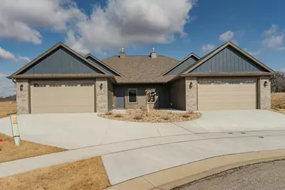 877 Picadilly Lane NW, Rochester, MN 55901 - Photo 5