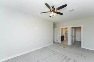 877 Picadilly Ln NW, Rochester, MN 55901 - Photo 17