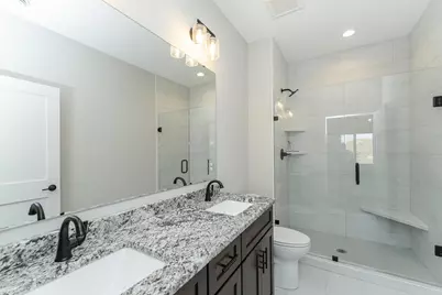 877 Picadilly Lane NW, Rochester, MN 55901 - Photo 3