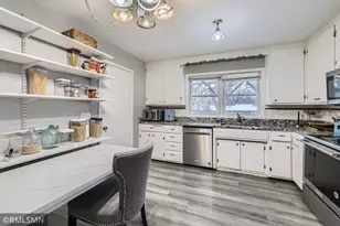 185 Craigbrook Way NE, Fridley, MN 55432 - Photo 5