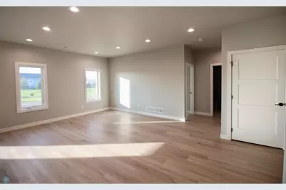 105 16th Street N, Breckenridge, MN 56520 - Photo 9