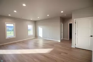 105 16th St N, Breckenridge, MN 56520 - Photo 9