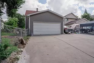 1423 Penn Ave N, Minneapolis, MN 55411 - Photo 35