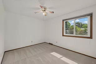 9510 Trenton Ln N, Maple Grove, MN 55369 - Photo 19