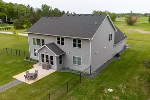 4163 Canary Rd, Grasston, MN 55030 - Photo 9