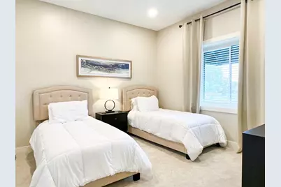 63 7th Avenue S #Unit 2, Hopkins, MN 55343 - Photo 9