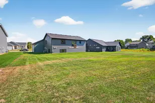 251 Stonelake Dr SE, Rochester, MN 55904 - Photo 35