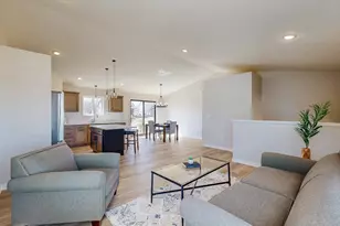 251 Stonelake Dr SE, Rochester, MN 55904 - Photo 5