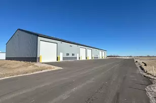 700 Armstrong Dr S, Fairmont, MN 56031 - Photo 1