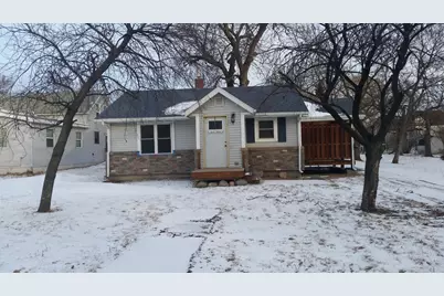 638 N Munsterman Street, Appleton, MN 56208 - Photo 1