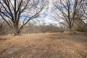 17945 Breezy Pt Rd, Wayzata, MN 55391 - Photo 3