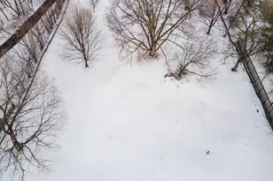 17945 Breezy Pt Rd, Wayzata, MN 55391 - Photo 9