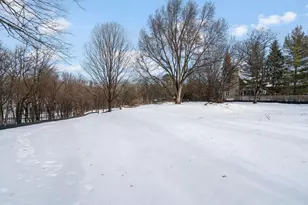 17945 Breezy Pt Rd, Wayzata, MN 55391 - Photo 11