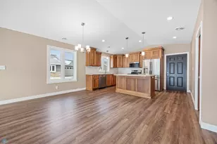 2332 30th Ave S, Fargo, ND 58104 - Photo 7