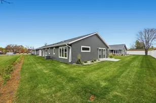 2338 30th Ave S, Fargo, ND 58104 - Photo 5