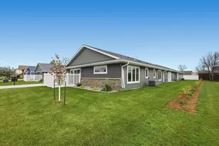 2336 30th Ave S, Fargo, ND 58104 - Photo 3