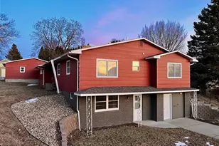 910 4th Ave, Madison, MN 56256 - Photo 1