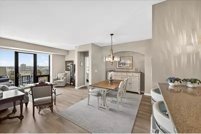 500 E Grant Street #907, Minneapolis, MN 55404 - Photo 3