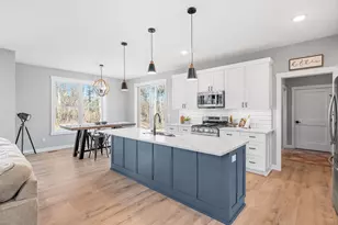 17 Tyrol Dr SE, Rochester, MN 55904 - Photo 1