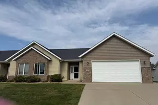 1816 Evergreen Pl NE, Owatonna, MN 55060 - Photo 1