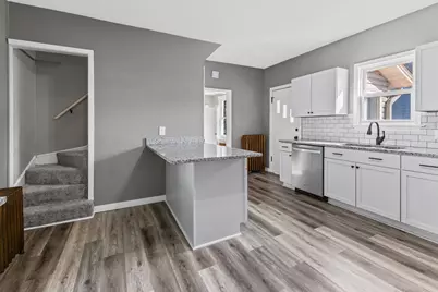 610 Charles Avenue, Saint Paul, MN 55103 - Photo 9