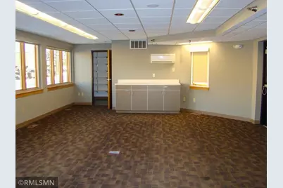 112 7th Street NE, Rochester, MN 55906 - Photo 3