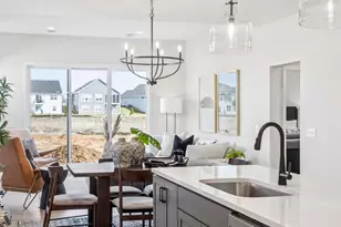 10974 37th St N, Lake Elmo, MN 55042 - Photo 15