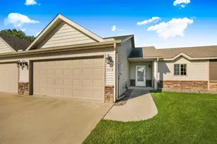 631 Cottonwood Ave, Litchfield, MN 55355 - Photo 1