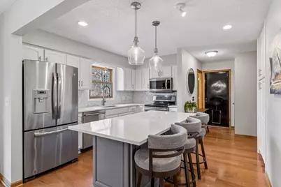 4015 Cottonwood Lane N, Plymouth, MN 55441 - Photo 11