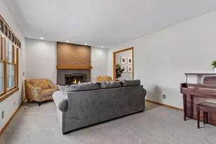 4015 Cottonwood Ln N, Plymouth, MN 55441 - Photo 7