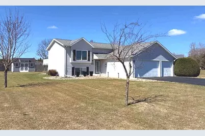 1003 Front Avenue S, Park Rapids, MN 56470 - Photo 1