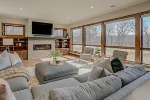 21 Cherrywood Cir, North Oaks, MN 55127 - Photo 35