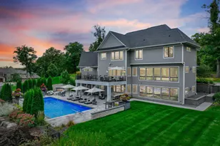 21 Cherrywood Cir, North Oaks, MN 55127 - Photo 3