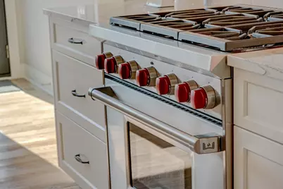 21 Cherrywood Circle, North Oaks, MN 55127 - Photo 11