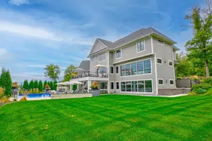 21 Cherrywood Cir, North Oaks, MN 55127 - Photo 7