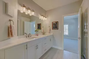 21 Cherrywood Cir, North Oaks, MN 55127 - Photo 47