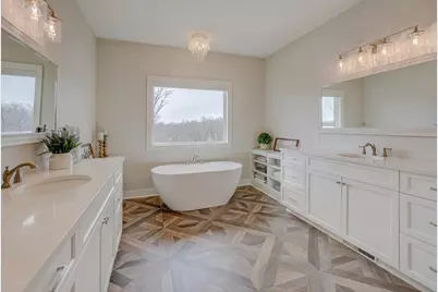 21 Cherrywood Circle, North Oaks, MN 55127 - Photo 19