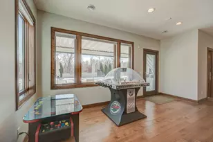 21 Cherrywood Cir, North Oaks, MN 55127 - Photo 43