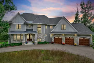 21 Cherrywood Cir, North Oaks, MN 55127 - Photo 1